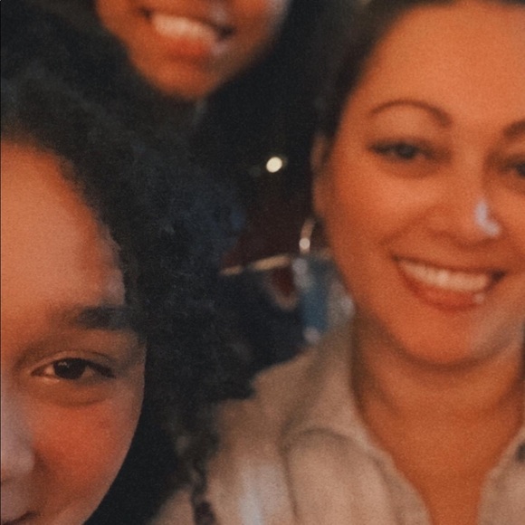 Meet your Posher, Catherine - Picture 2 of 4